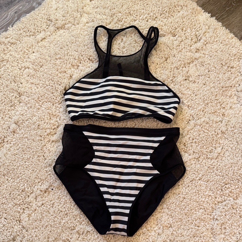 Lululemon reversible bikini